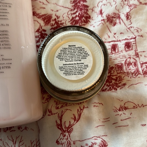 Lotion and candle bundle - Picture 7 of 9